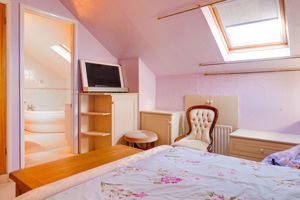 Photo 14- click for photo gallery